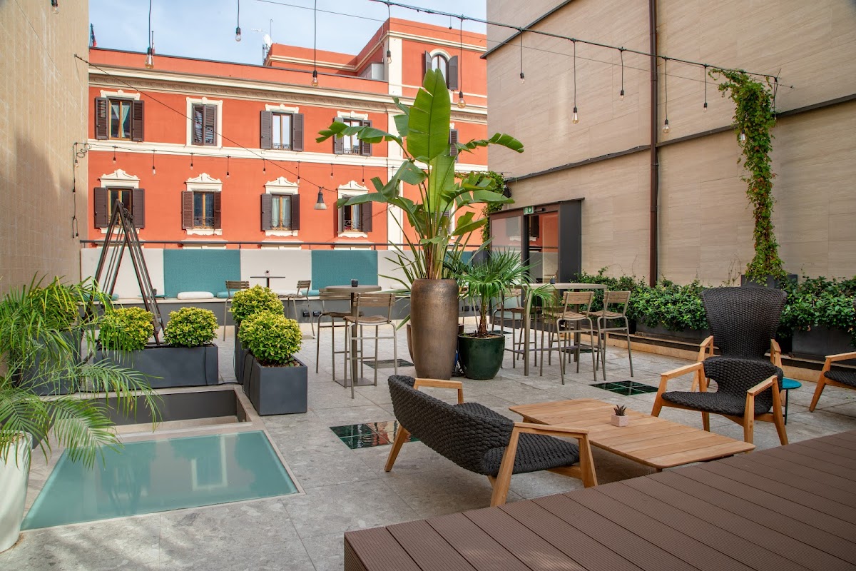 The Spring House Hotel Rome Vatican, Tapestry Collection by Hilton · Aisle